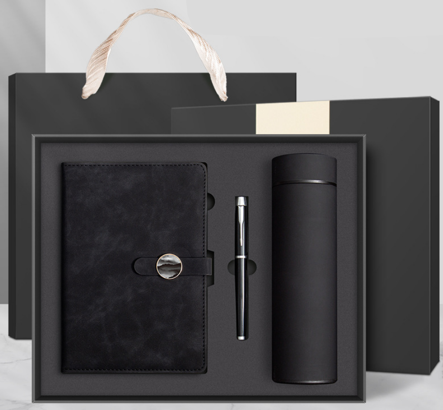 Универсальный подарок для Ваших близких (черный с термосом) (1 шт)